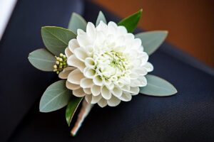 Boutonnière du marié : 7 erreurs à éviter pour un accessoire parfait