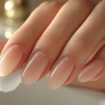 Comment retirer la couche collante du vernis semi-permanent